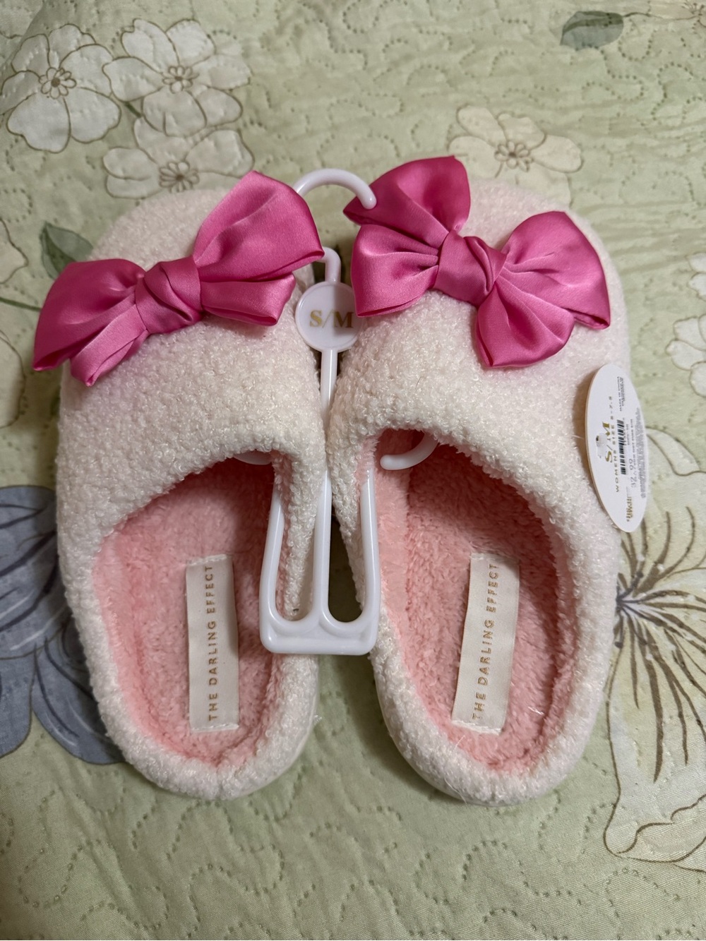 The Darling & Fresh Pink Bow Cozy Women's Slippers